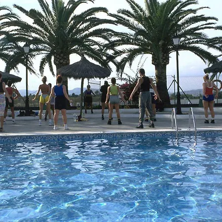 Acualandia 아파트호텔 4*