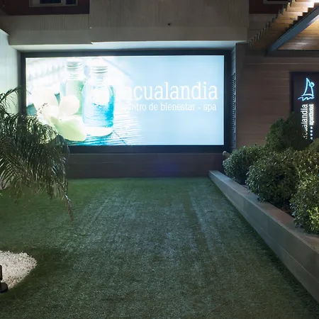 Acualandia アパートホテル Peñíscola